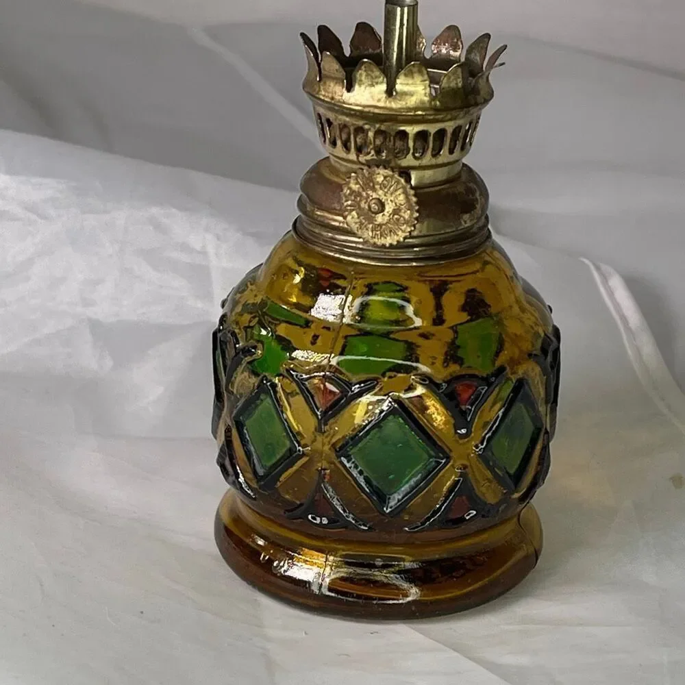 Vintage Sail Boat Brand Hong Kong U.K. Design oil lamp.
